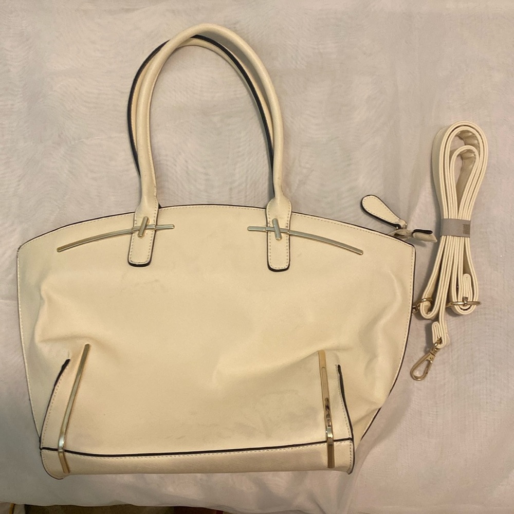 Ladies hand bag